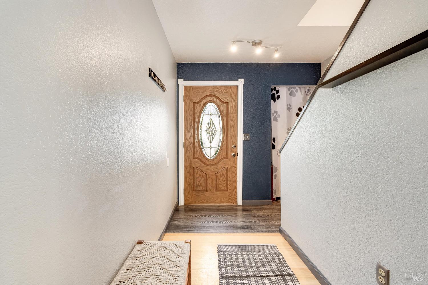 Detail Gallery Image 21 of 41 For 30 Fredrick Dr, Rohnert Park,  CA 94928 - 3 Beds | 2/1 Baths