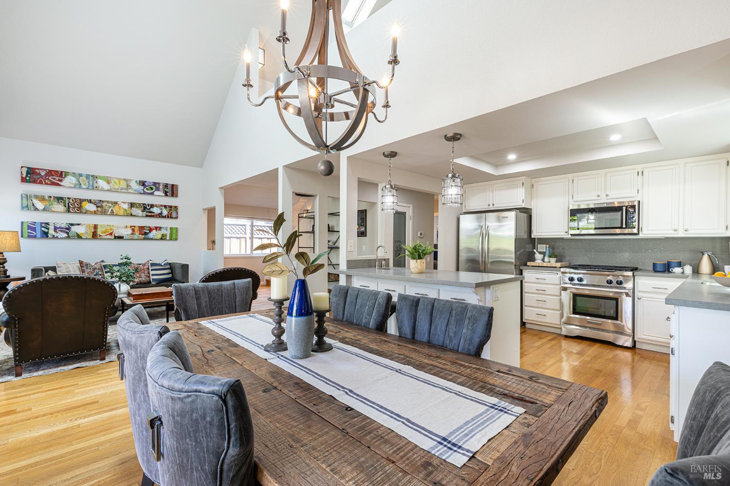 Detail Gallery Image 5 of 50 For 1922 Oak Cir, Yountville,  CA 94599 - 3 Beds | 2 Baths