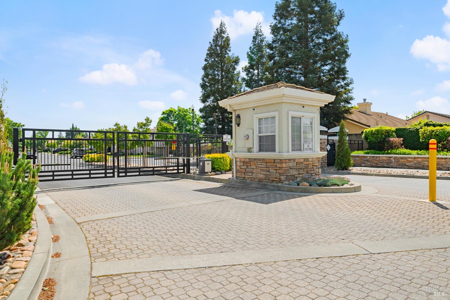 Detail Gallery Image 54 of 62 For 208 Mandarin Cir, Vacaville,  CA 95687 - 2 Beds | 2 Baths