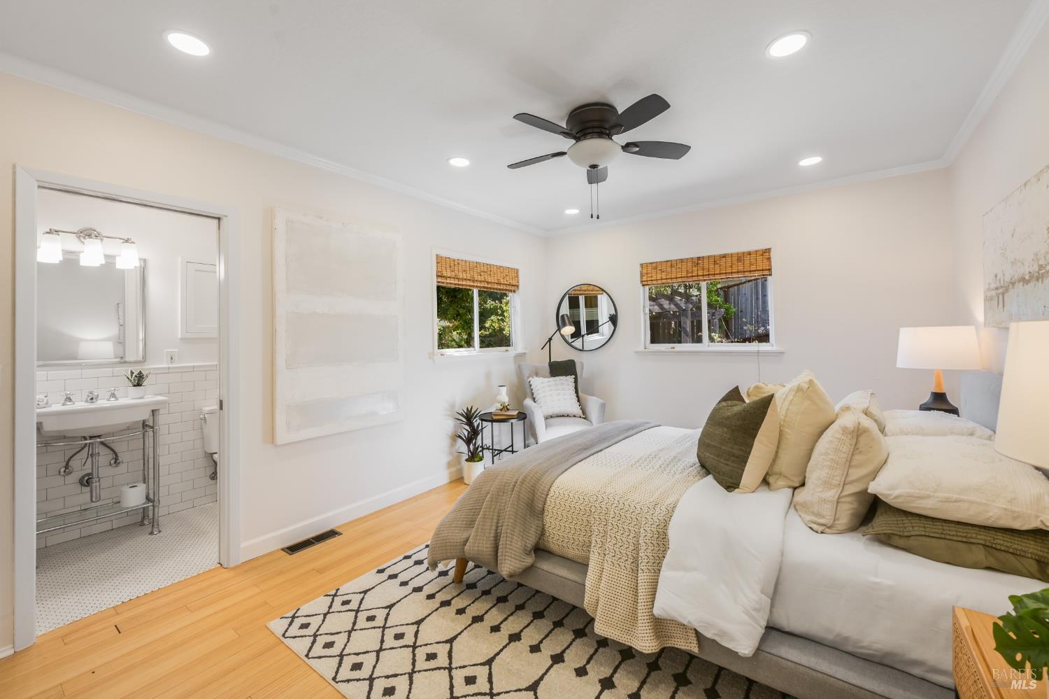 Detail Gallery Image 16 of 48 For 115 Myrtle Ave, San Rafael,  CA 94901 - 3 Beds | 2 Baths