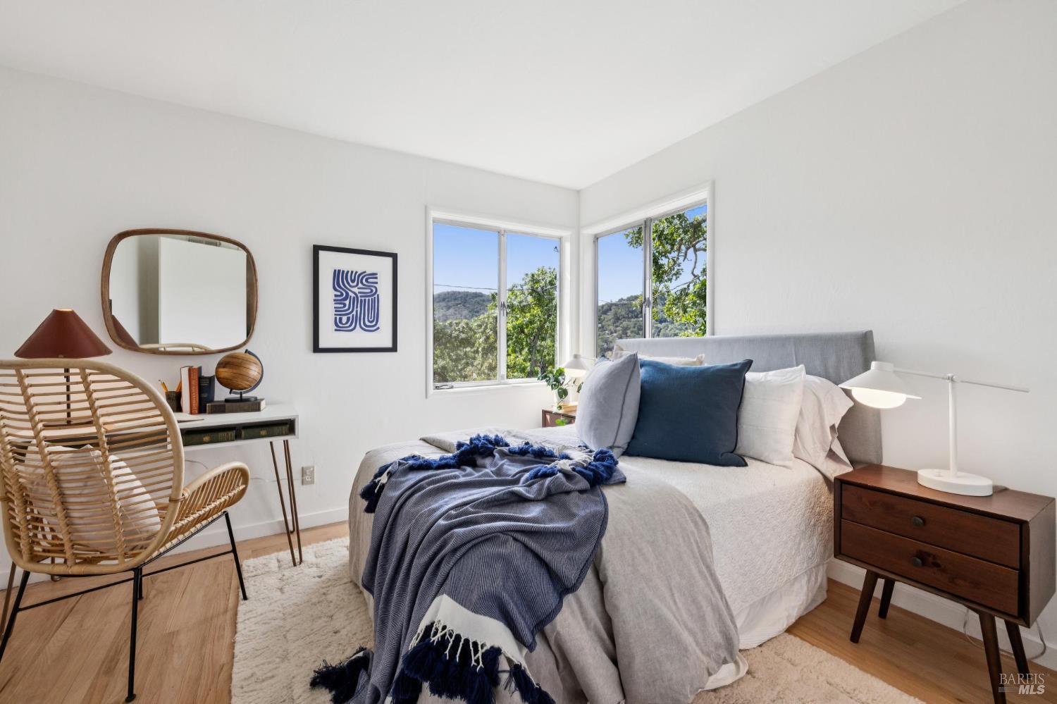 Detail Gallery Image 30 of 52 For 95 Ridge Rd, San Anselmo,  CA 94960 - 2 Beds | 1/1 Baths