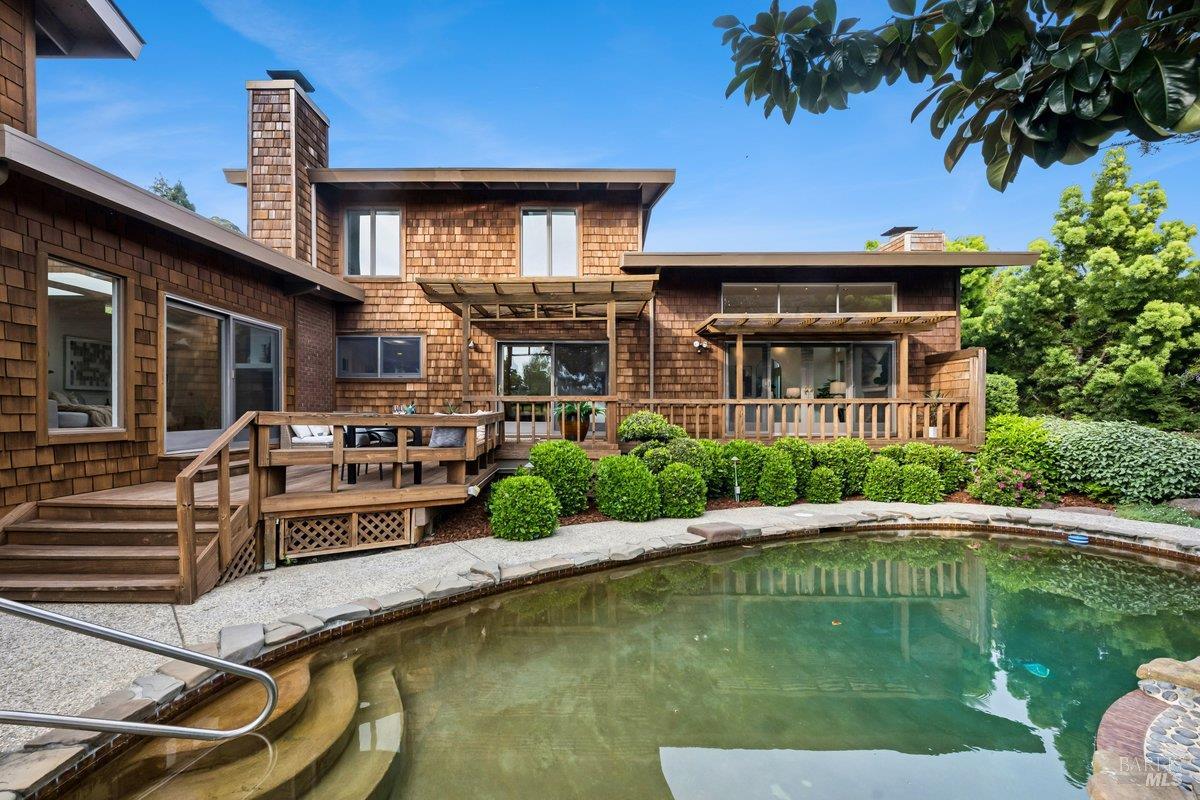 Detail Gallery Image 44 of 76 For 42 Underhill Rd, Mill Valley,  CA 94941 - 3 Beds | 2/1 Baths