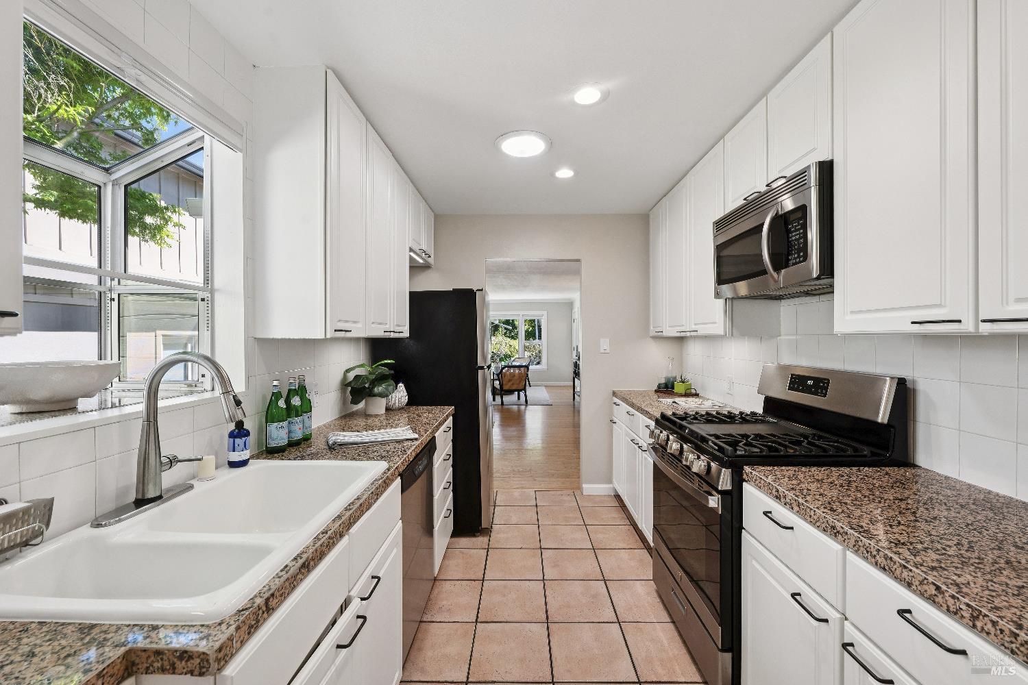 Detail Gallery Image 19 of 55 For 142 Dominga Ave, Fairfax,  CA 94930 - – Beds | – Baths