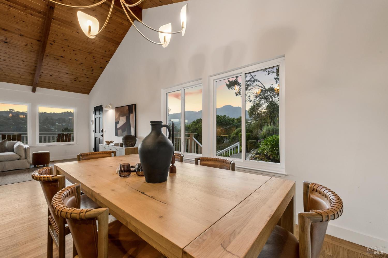 Detail Gallery Image 53 of 61 For 120 E Manor Dr, Mill Valley,  CA 94941 - 3 Beds | 3 Baths