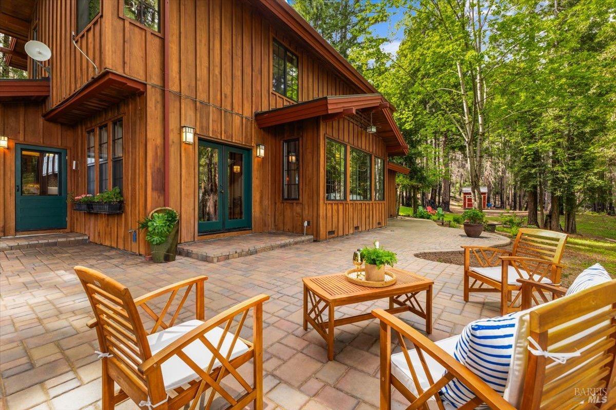 Detail Gallery Image 32 of 72 For 12076 Cloud Ridge Rd, Healdsburg,  CA 95448 - 6 Beds | 4 Baths