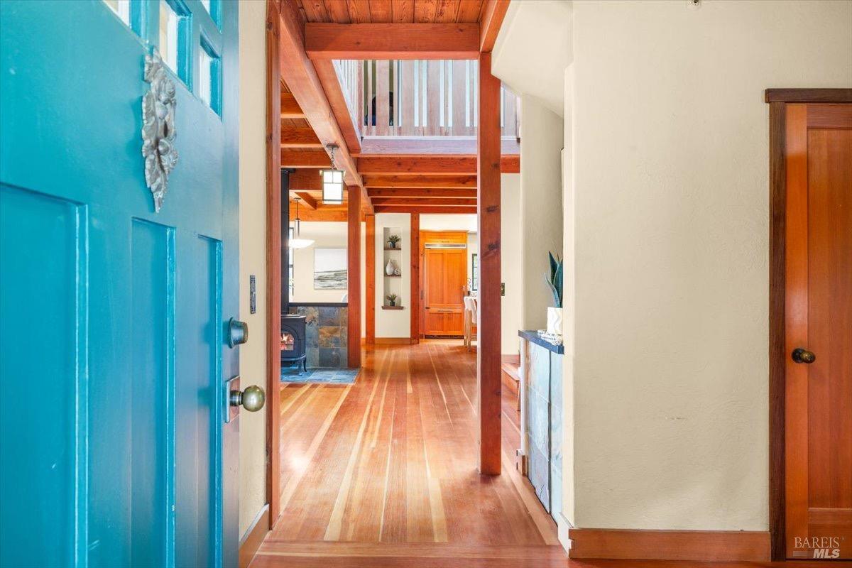 Detail Gallery Image 7 of 72 For 12076 Cloud Ridge Rd, Healdsburg,  CA 95448 - 6 Beds | 4 Baths