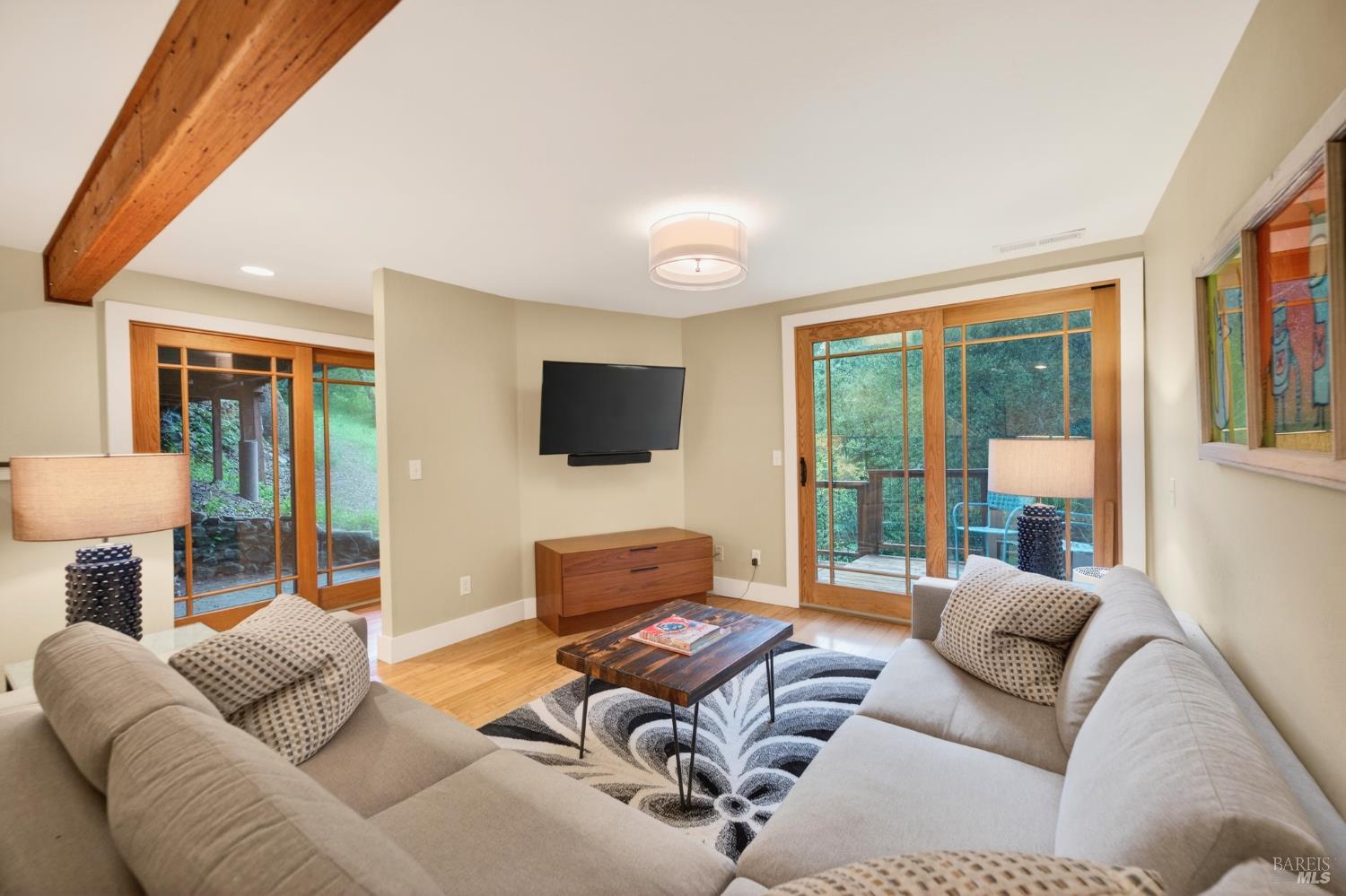 Detail Gallery Image 22 of 48 For 116 Hill Rd, Glen Ellen,  CA 95442 - 2 Beds | 2 Baths