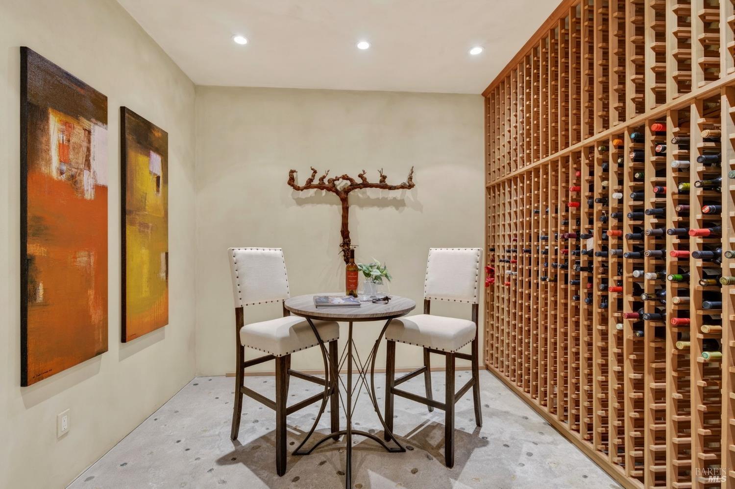 Detail Gallery Image 38 of 76 For 418 Saint Andrews Dr, Napa,  CA 94558 - 5 Beds | 4/2 Baths