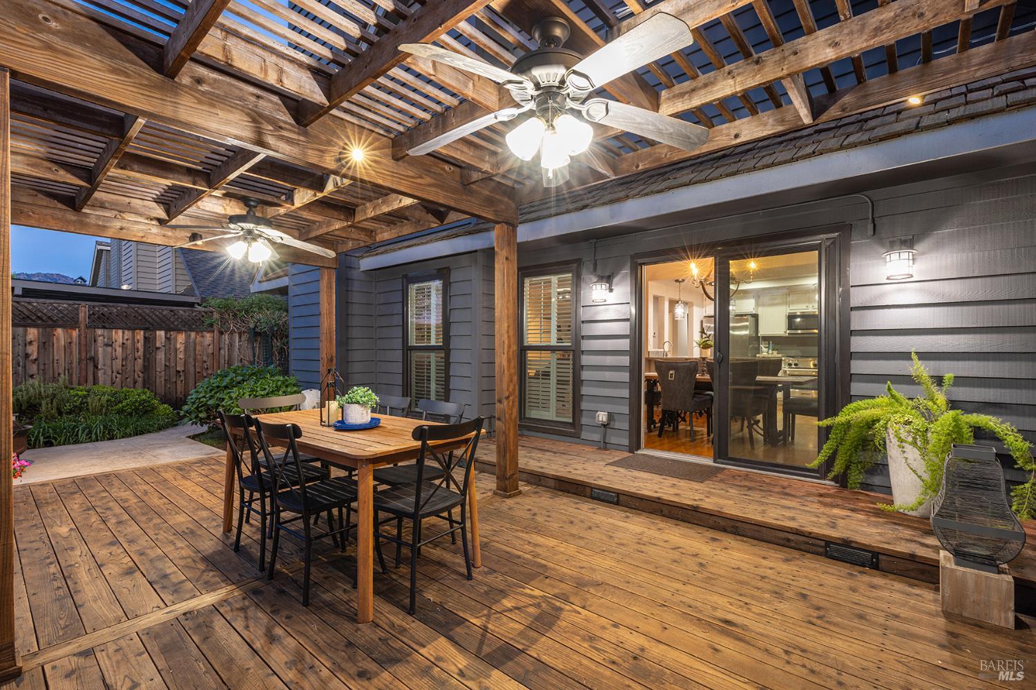 Detail Gallery Image 40 of 50 For 1922 Oak Cir, Yountville,  CA 94599 - 3 Beds | 2 Baths