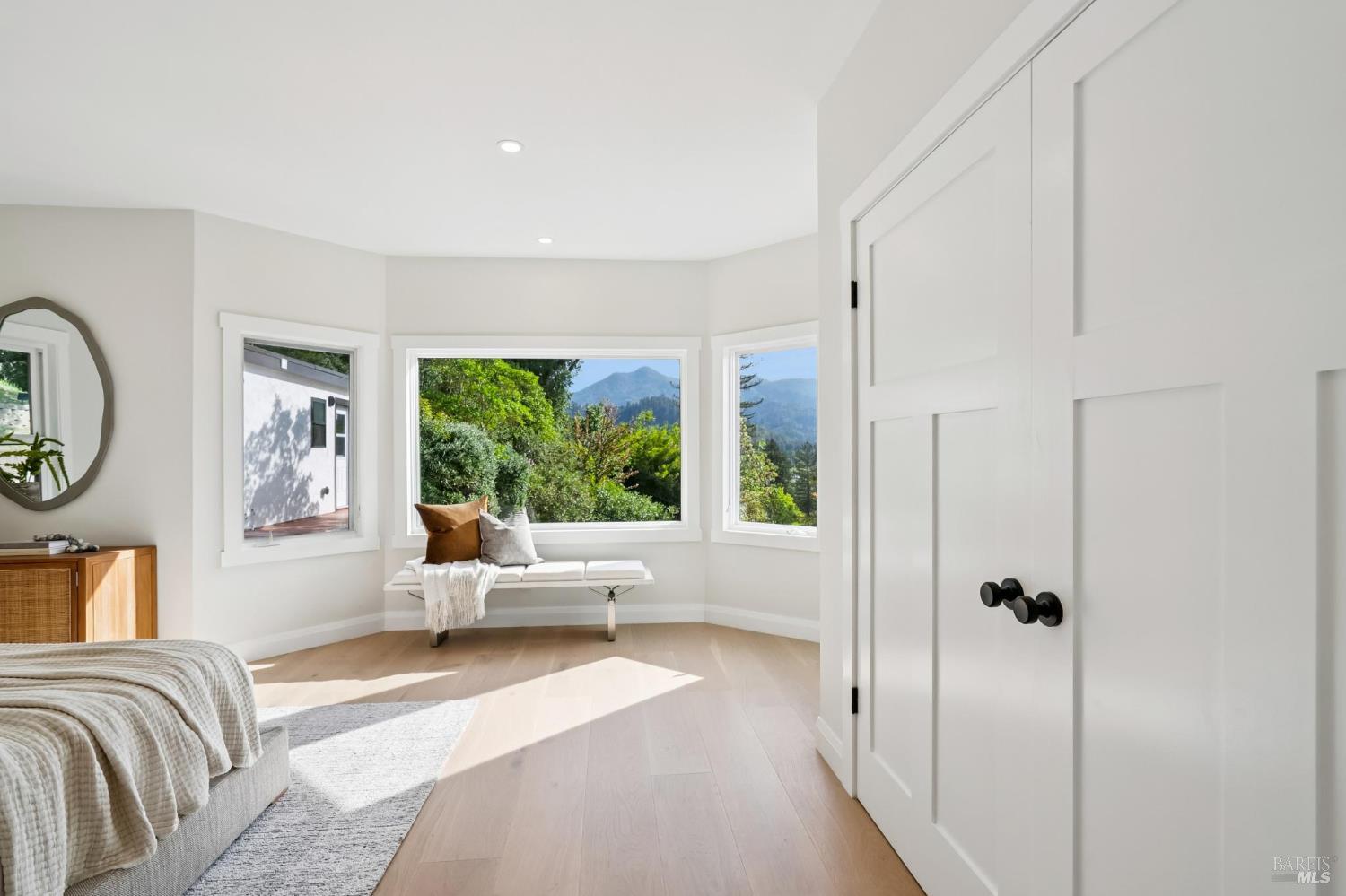 Detail Gallery Image 47 of 93 For 88 Lincoln Park Unkn, San Anselmo,  CA 94960 - 4 Beds | 4/1 Baths