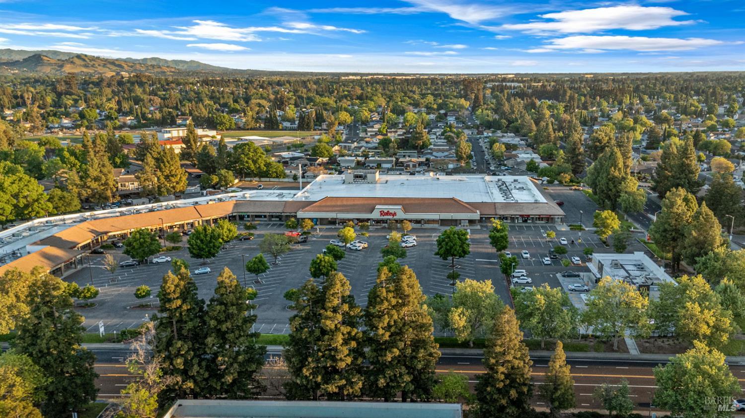 Detail Gallery Image 31 of 36 For 182 Fairview Dr, Vacaville,  CA 95687 - 3 Beds | 2 Baths