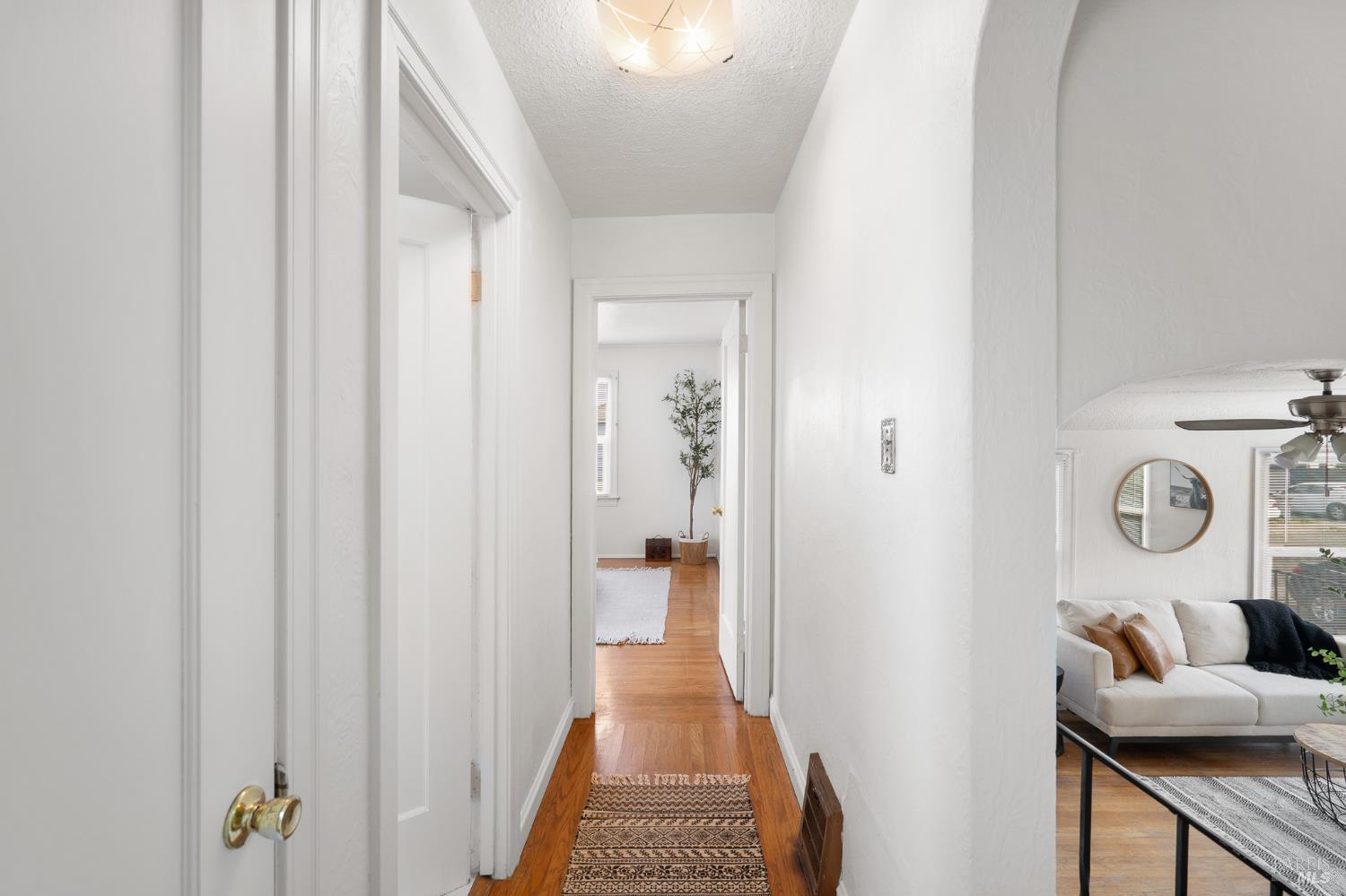 Detail Gallery Image 13 of 34 For 215 Hampshire St, Vallejo,  CA 94590 - 2 Beds | 1 Baths