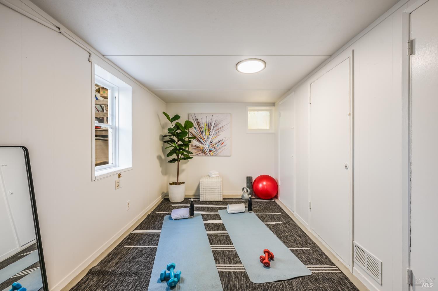 Detail Gallery Image 27 of 48 For 115 Myrtle Ave, San Rafael,  CA 94901 - 3 Beds | 2 Baths