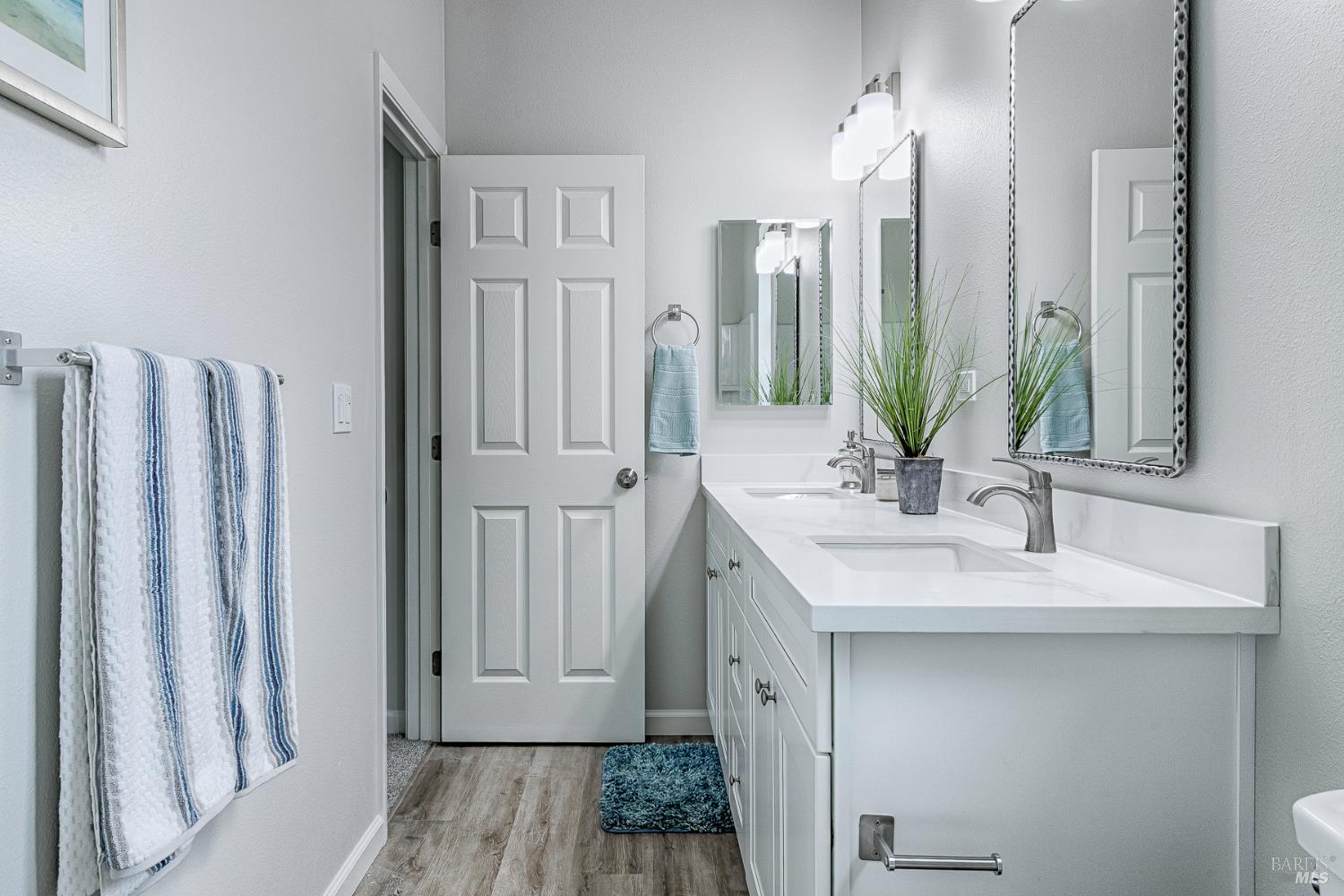 Detail Gallery Image 31 of 39 For 1960 Las Ventanas Dr, Santa Rosa,  CA 95407 - 3 Beds | 2/1 Baths