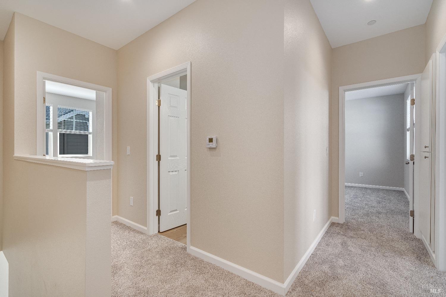 Detail Gallery Image 2 of 39 For 1960 Las Ventanas Dr, Santa Rosa,  CA 95407 - 3 Beds | 2/1 Baths