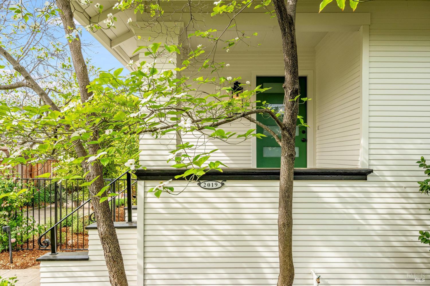 Detail Gallery Image 33 of 34 For 2019 Brown St, Napa,  CA 94559 - 2 Beds | 2 Baths