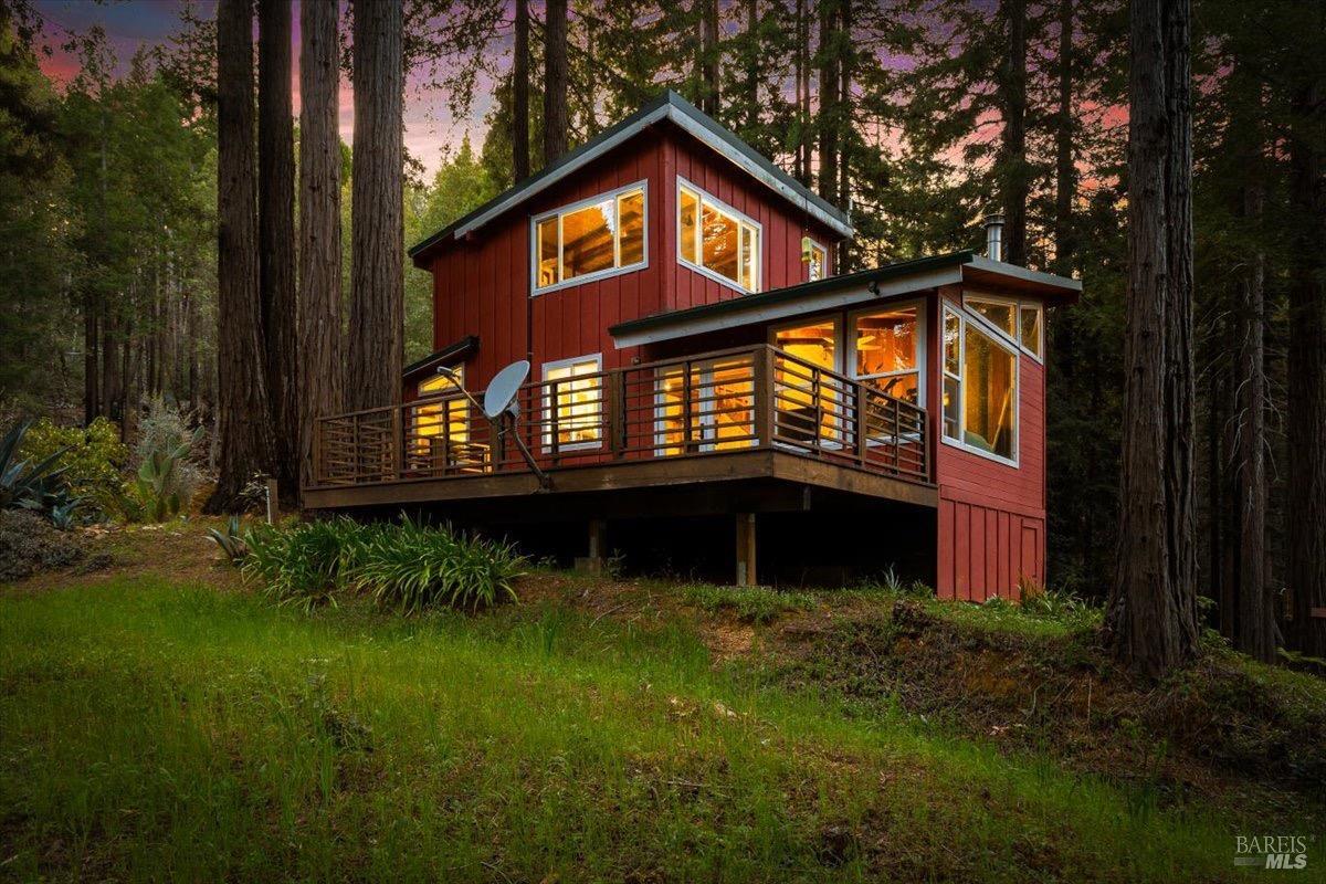 Detail Gallery Image 45 of 72 For 12076 Cloud Ridge Rd, Healdsburg,  CA 95448 - 6 Beds | 4 Baths