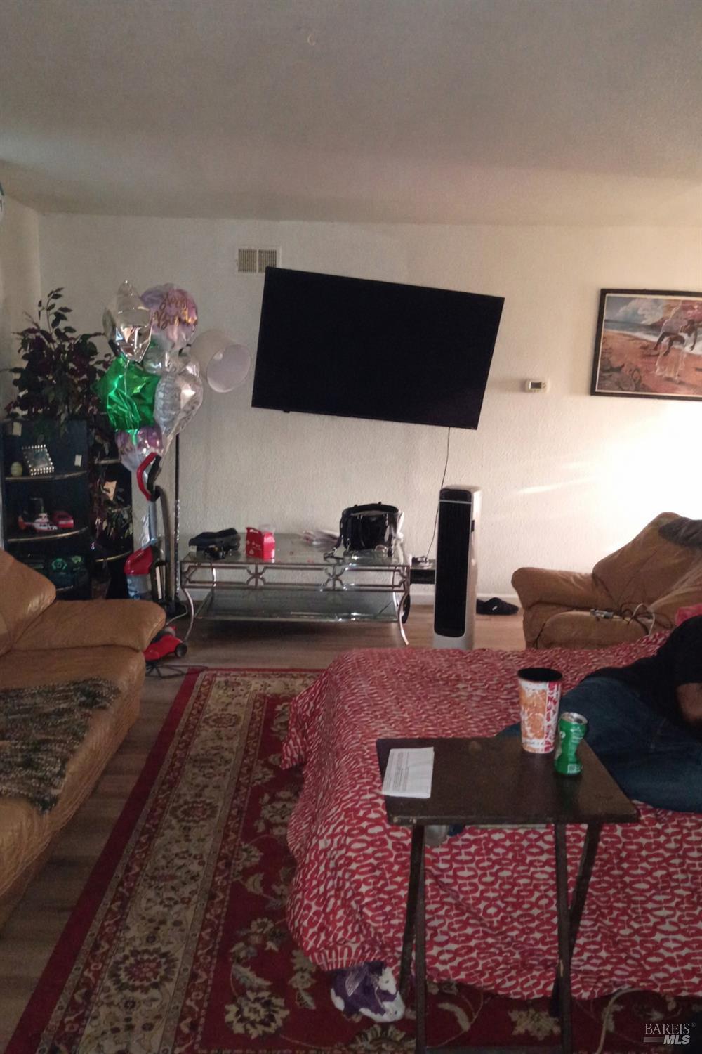 Detail Gallery Image 5 of 14 For 324 Amelia St, Vallejo,  CA 94589 - 3 Beds | 2 Baths