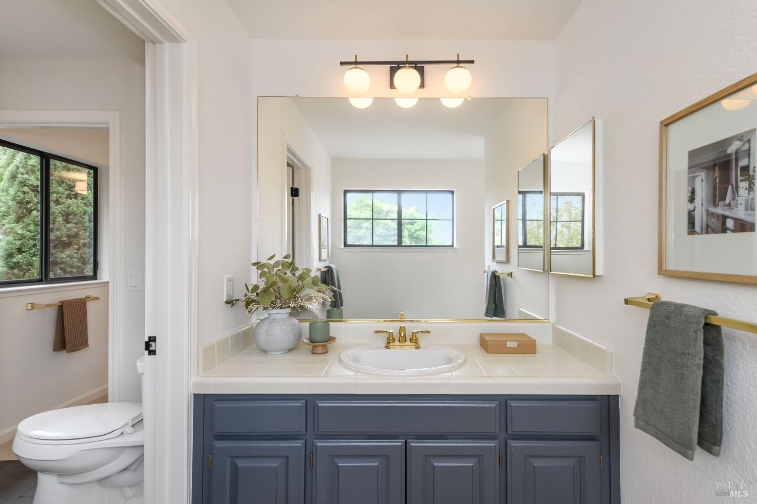 Detail Gallery Image 38 of 45 For 493 Fieldstone Dr, Novato,  CA 94945 - 4 Beds | 3 Baths