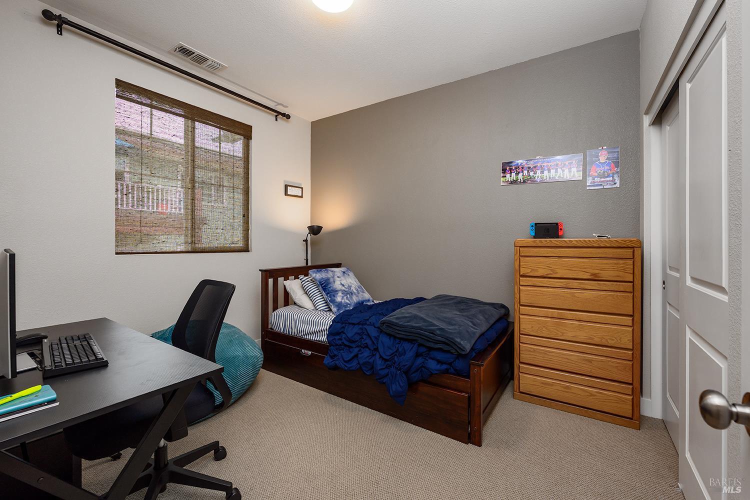 Detail Gallery Image 24 of 32 For 228 Johnson St, Windsor,  CA 95492 - 3 Beds | 2/2 Baths