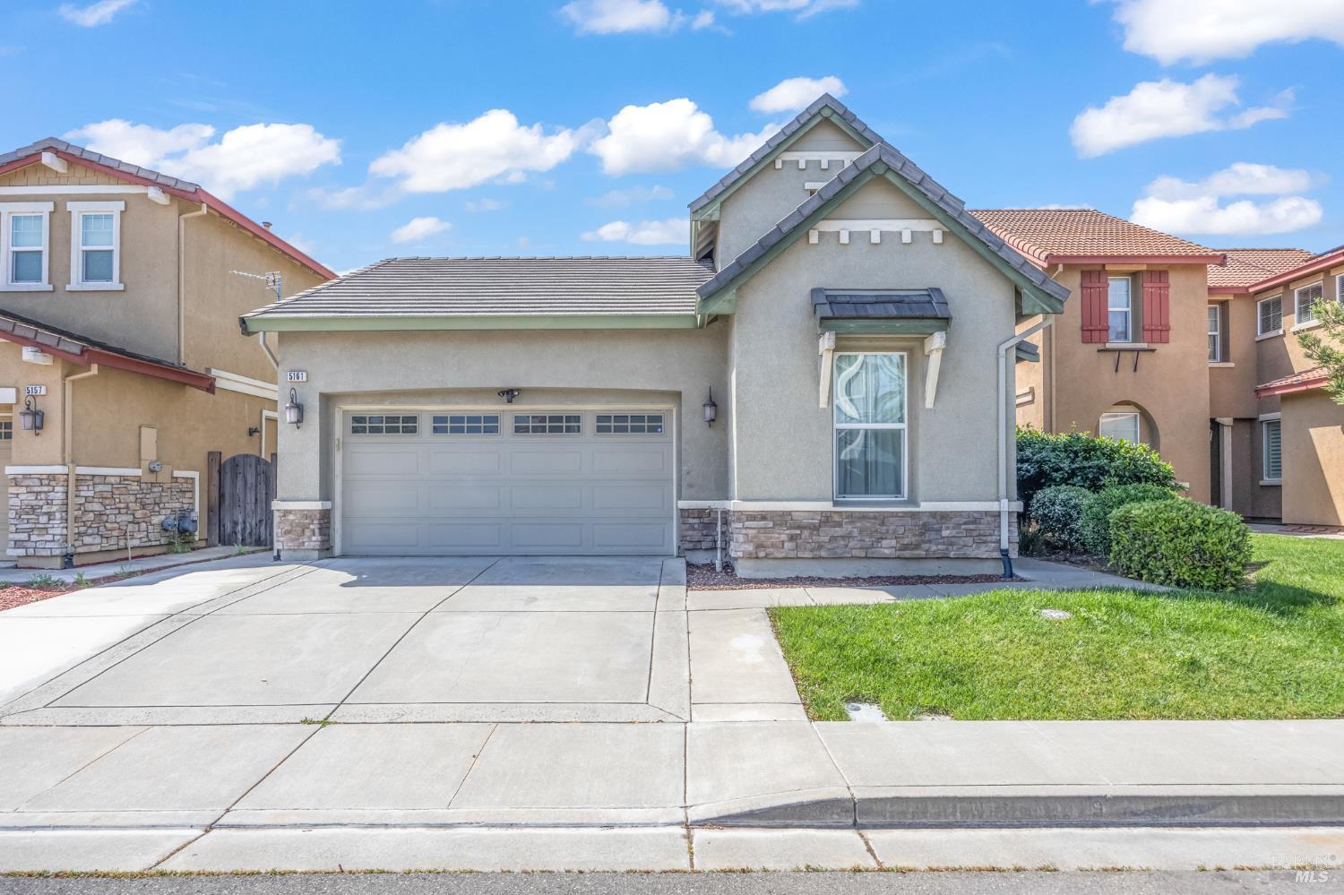 Detail Gallery Image 2 of 51 For 5161 Freitas Way, Fairfield,  CA 94533 - 3 Beds | 2 Baths