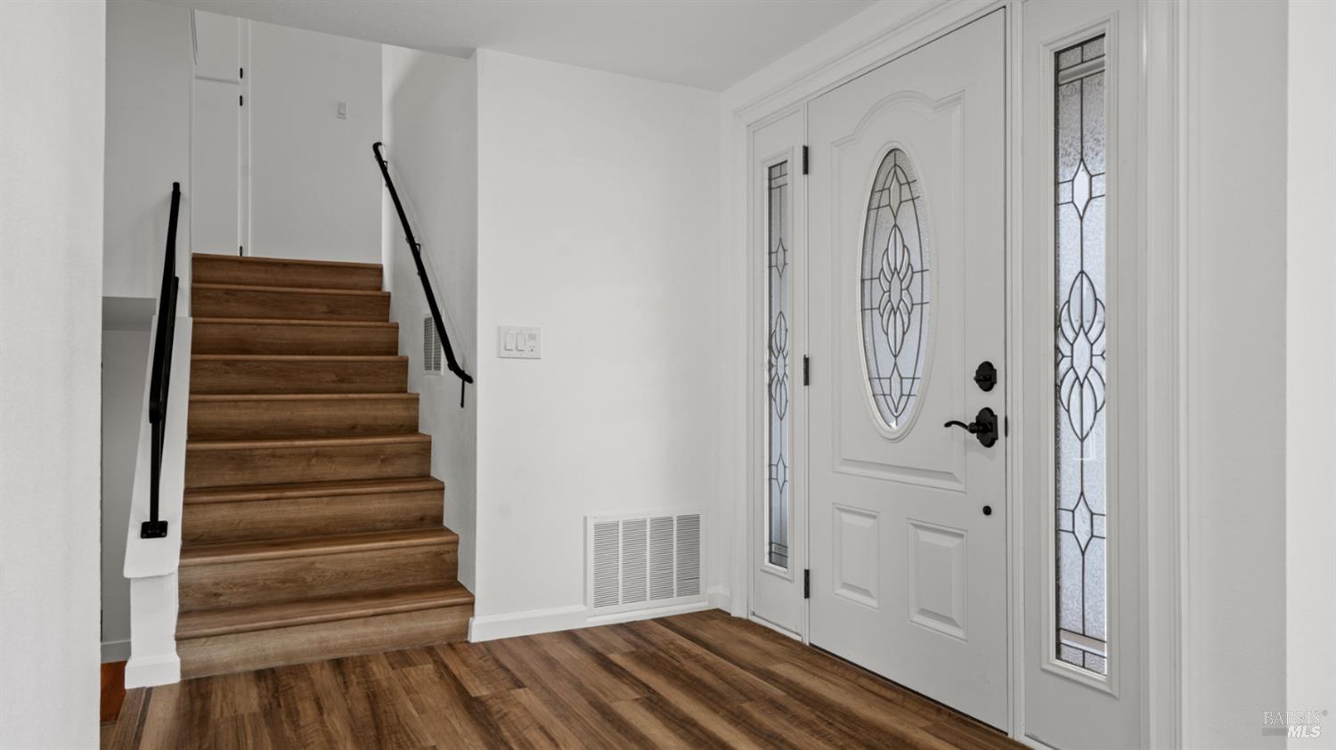 Detail Gallery Image 7 of 54 For 287 N Alamo Dr, Vacaville,  CA 95688 - 4 Beds | 2/1 Baths