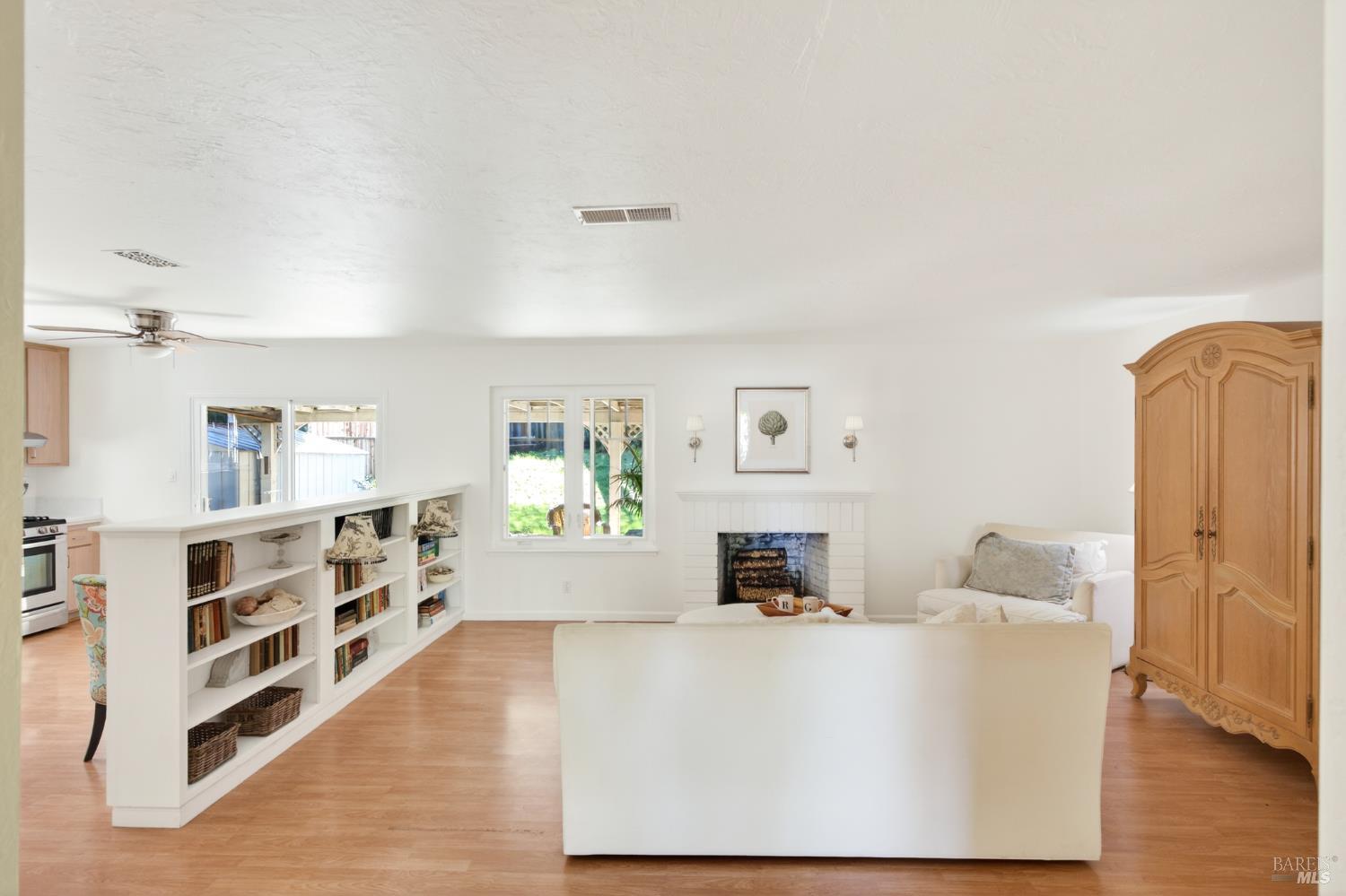 Detail Gallery Image 21 of 34 For 3541 Twin Oaks Dr, Napa,  CA 94558 - 4 Beds | 2 Baths