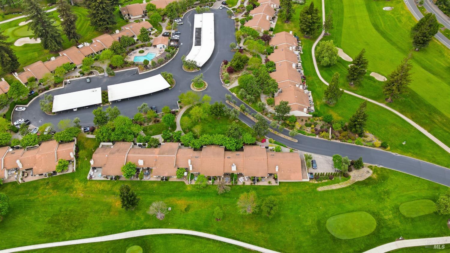 Detail Gallery Image 38 of 49 For 13 Fairways Dr, Napa,  CA 94558 - 2 Beds | 2 Baths