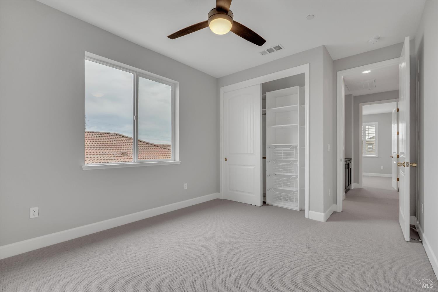 Detail Gallery Image 32 of 45 For 580 Kingbird Cir, Vacaville,  CA 95688 - 5 Beds | 4/1 Baths