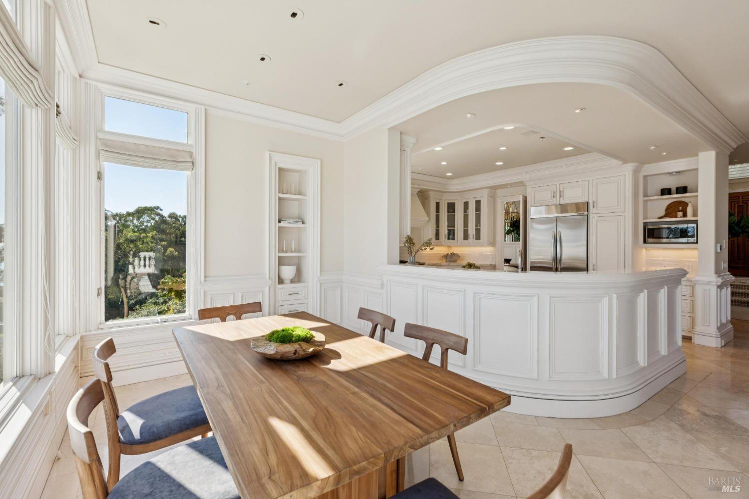 Detail Gallery Image 28 of 96 For 44 Marin Bay Park Ct, San Rafael,  CA 94901 - 5 Beds | 5/1 Baths