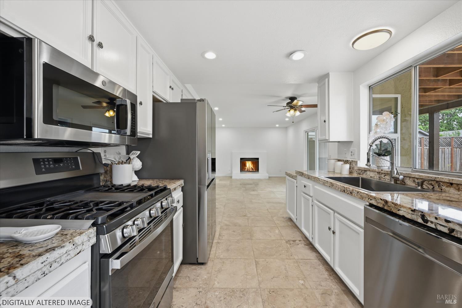 Detail Gallery Image 19 of 43 For 450 Nikki Dr, Santa Rosa,  CA 95401 - 4 Beds | 3 Baths