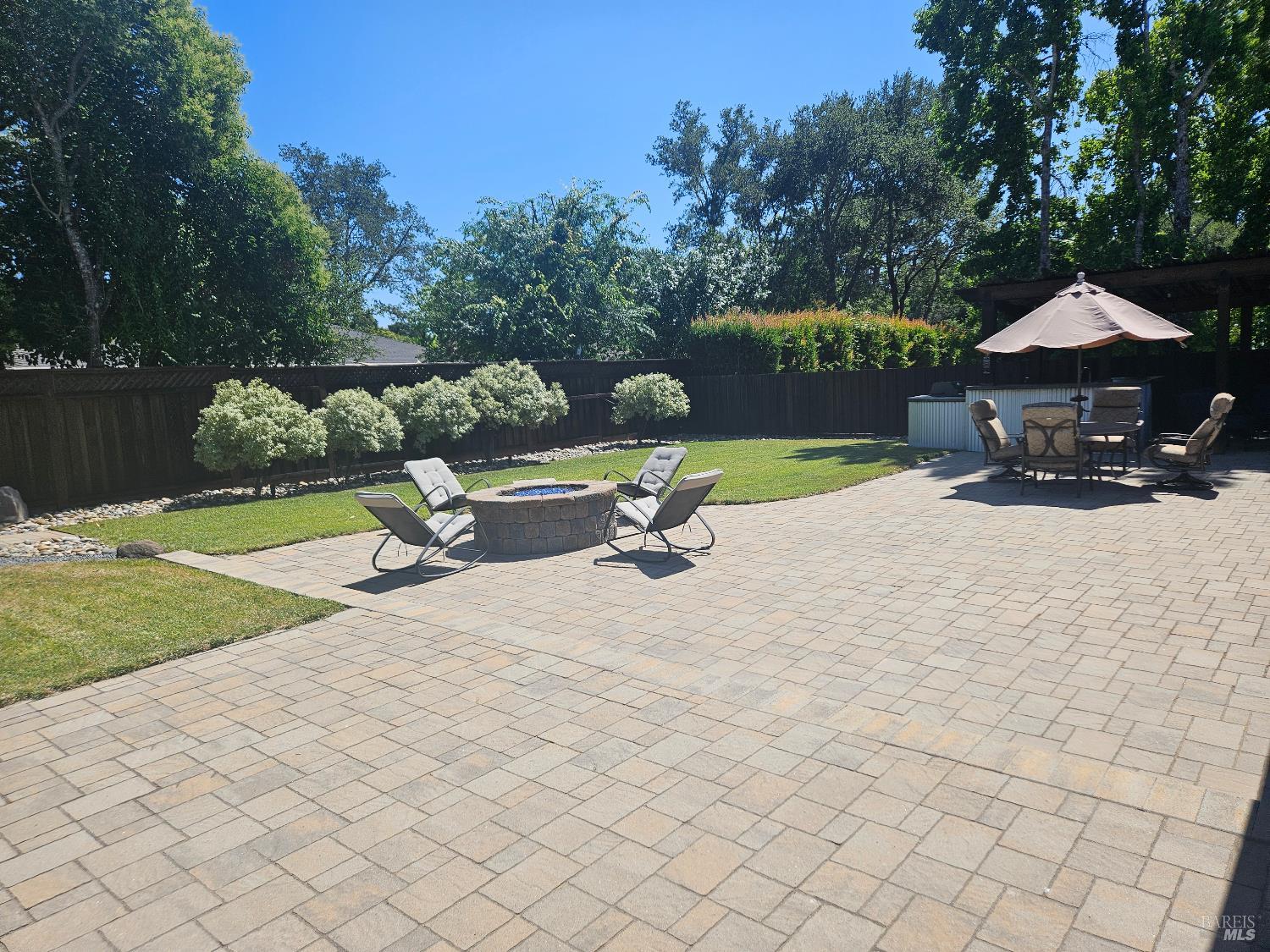 Detail Gallery Image 12 of 46 For 354 Wikiup Dr, Santa Rosa,  CA 95403 - 3 Beds | 2 Baths