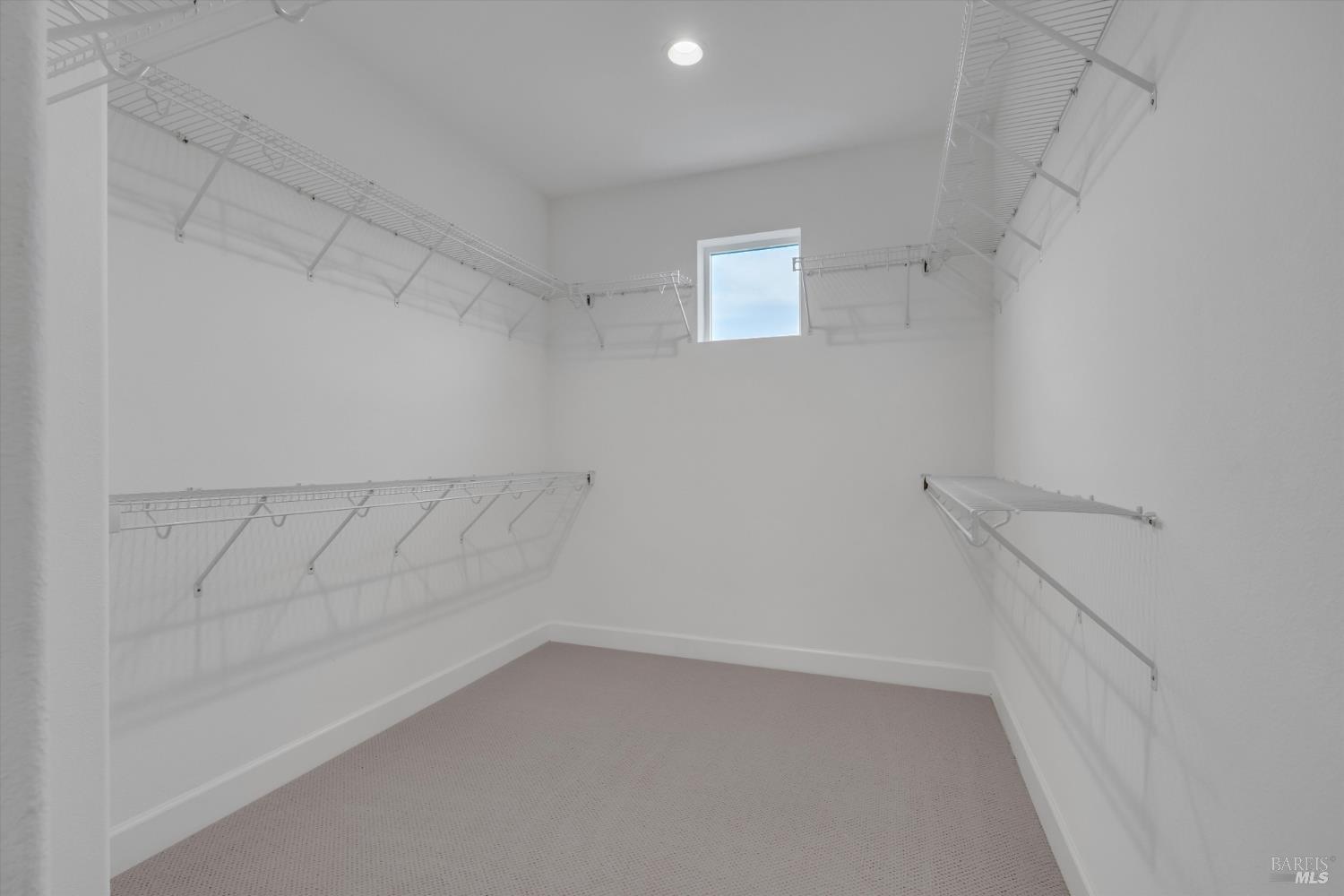 Detail Gallery Image 27 of 45 For 580 Kingbird Cir, Vacaville,  CA 95688 - 5 Beds | 4/1 Baths