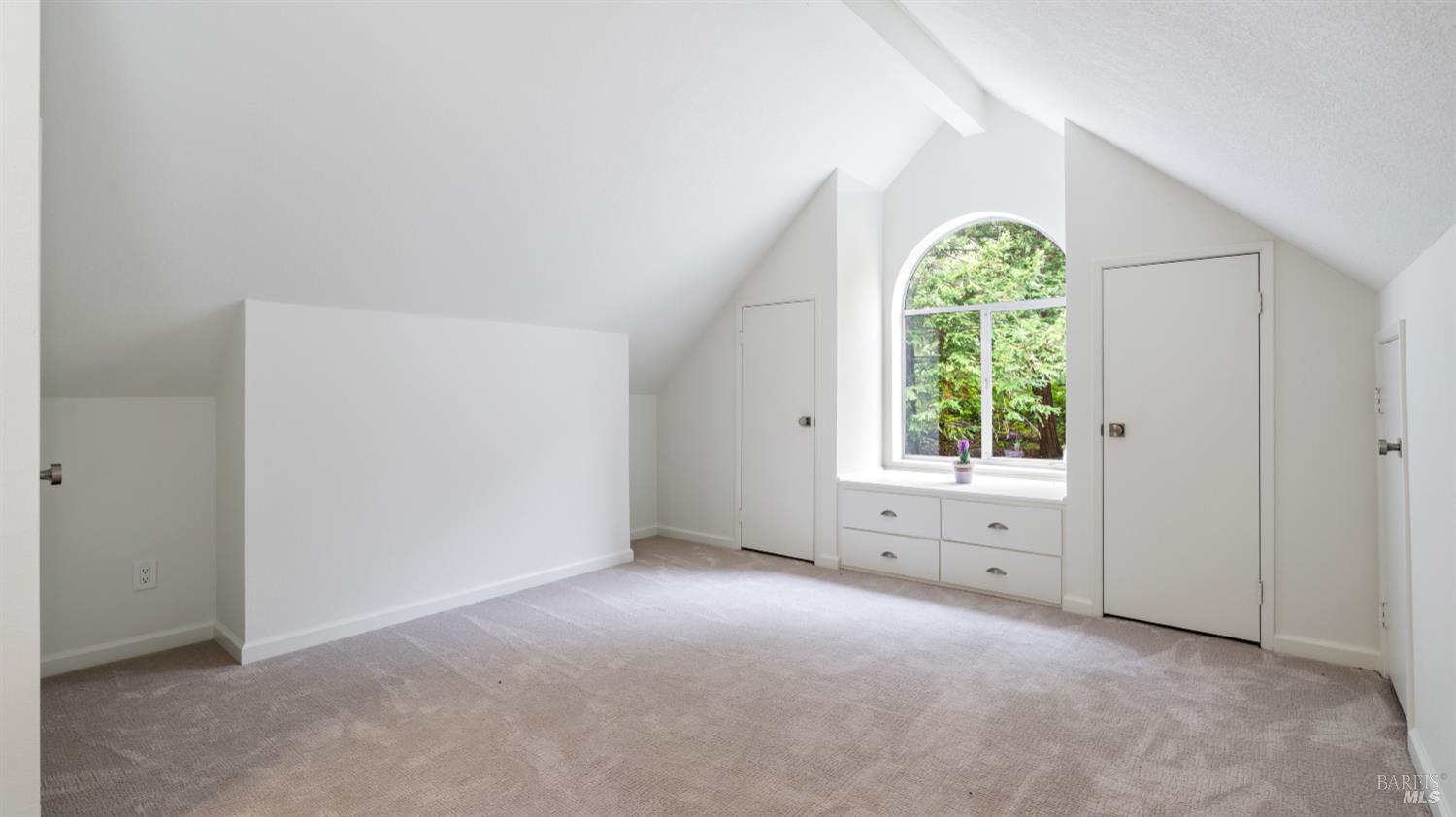 Detail Gallery Image 21 of 33 For 3335 Yulupa Ave, Santa Rosa,  CA 95405 - 3 Beds | 1/1 Baths