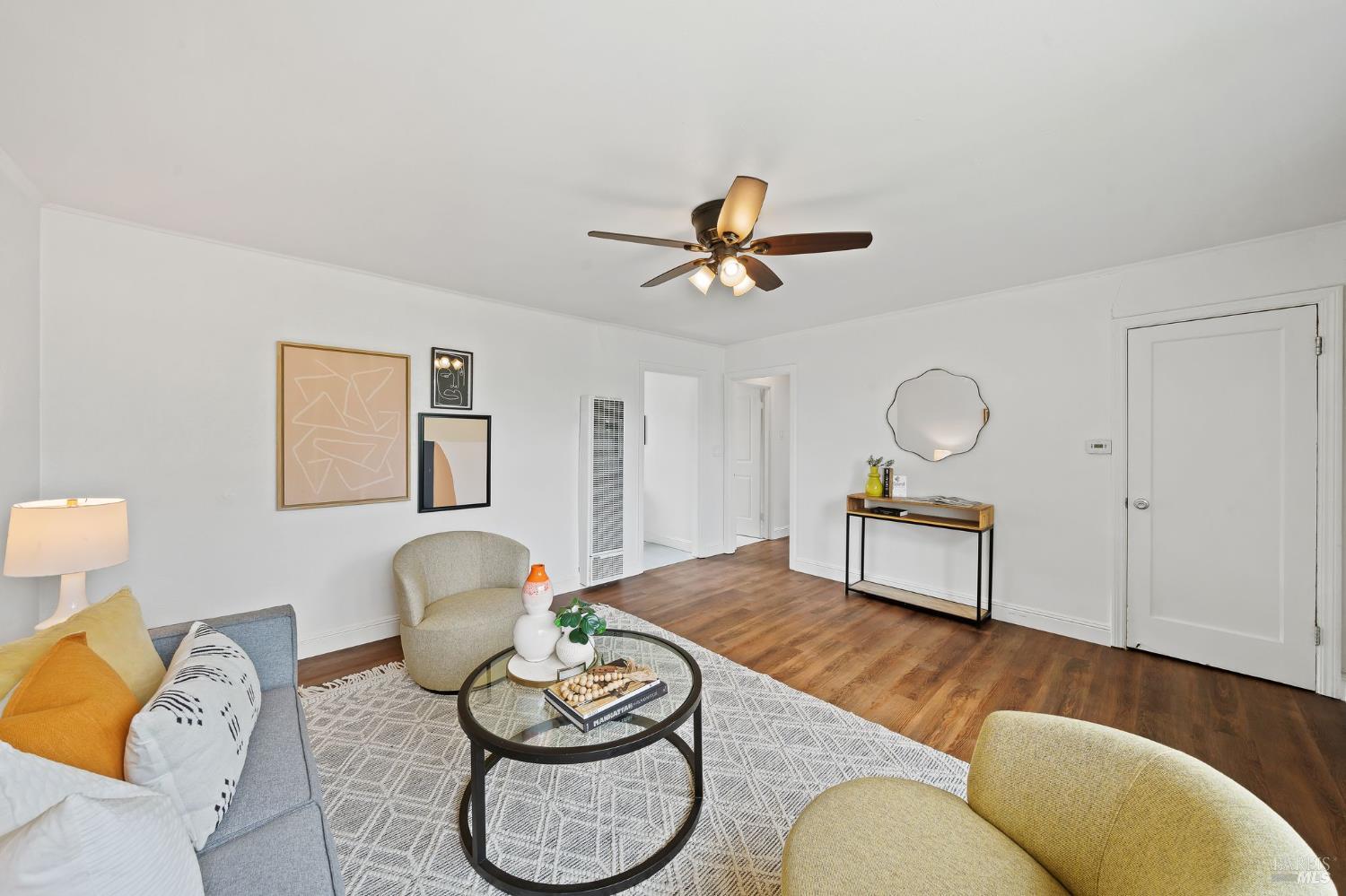 Detail Gallery Image 9 of 34 For 218 Hillcrest Ave, Benicia,  CA 94510 - 2 Beds | 1 Baths