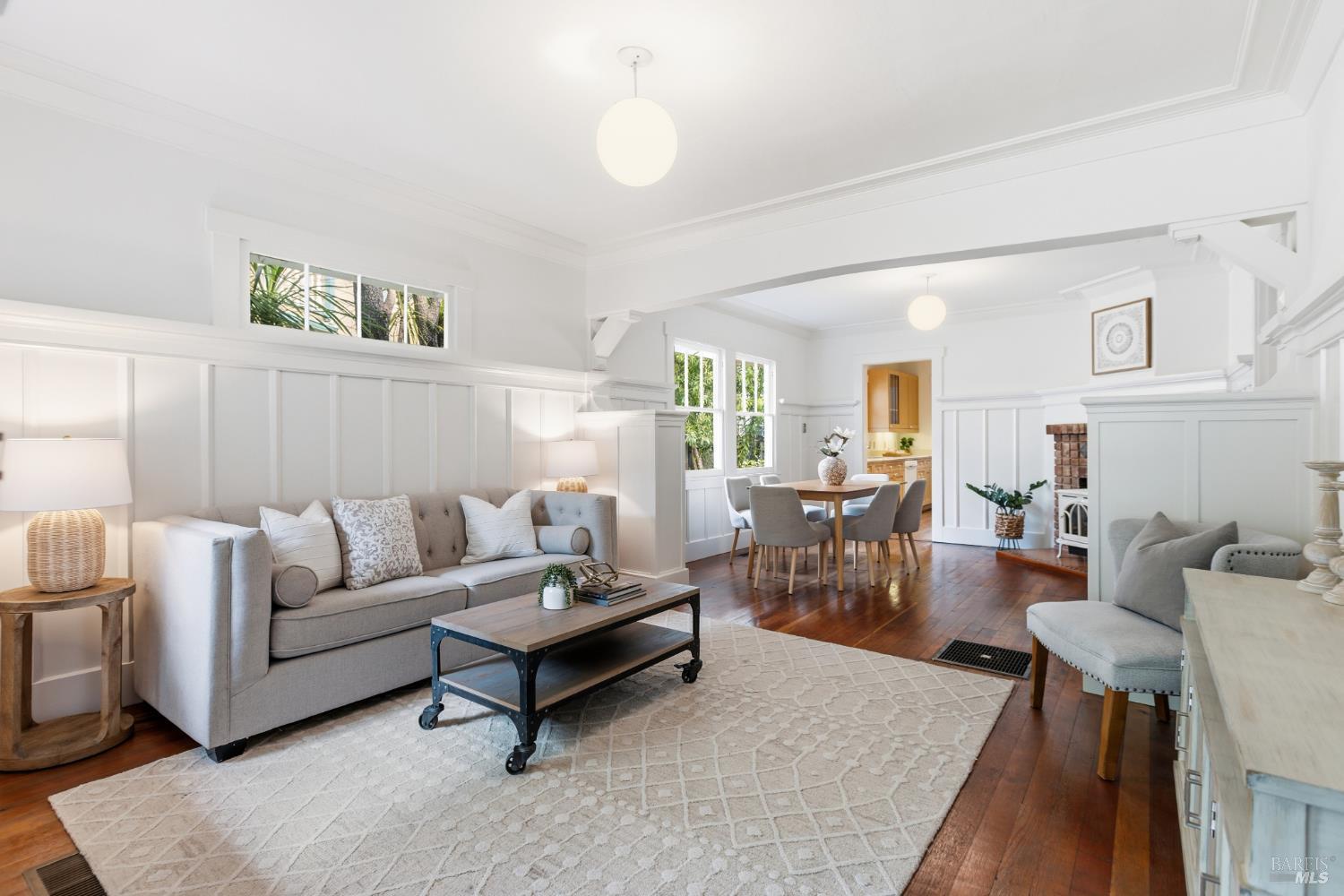 Detail Gallery Image 2 of 34 For 31 Rowland Ct, San Anselmo,  CA 94960 - 3 Beds | 1 Baths