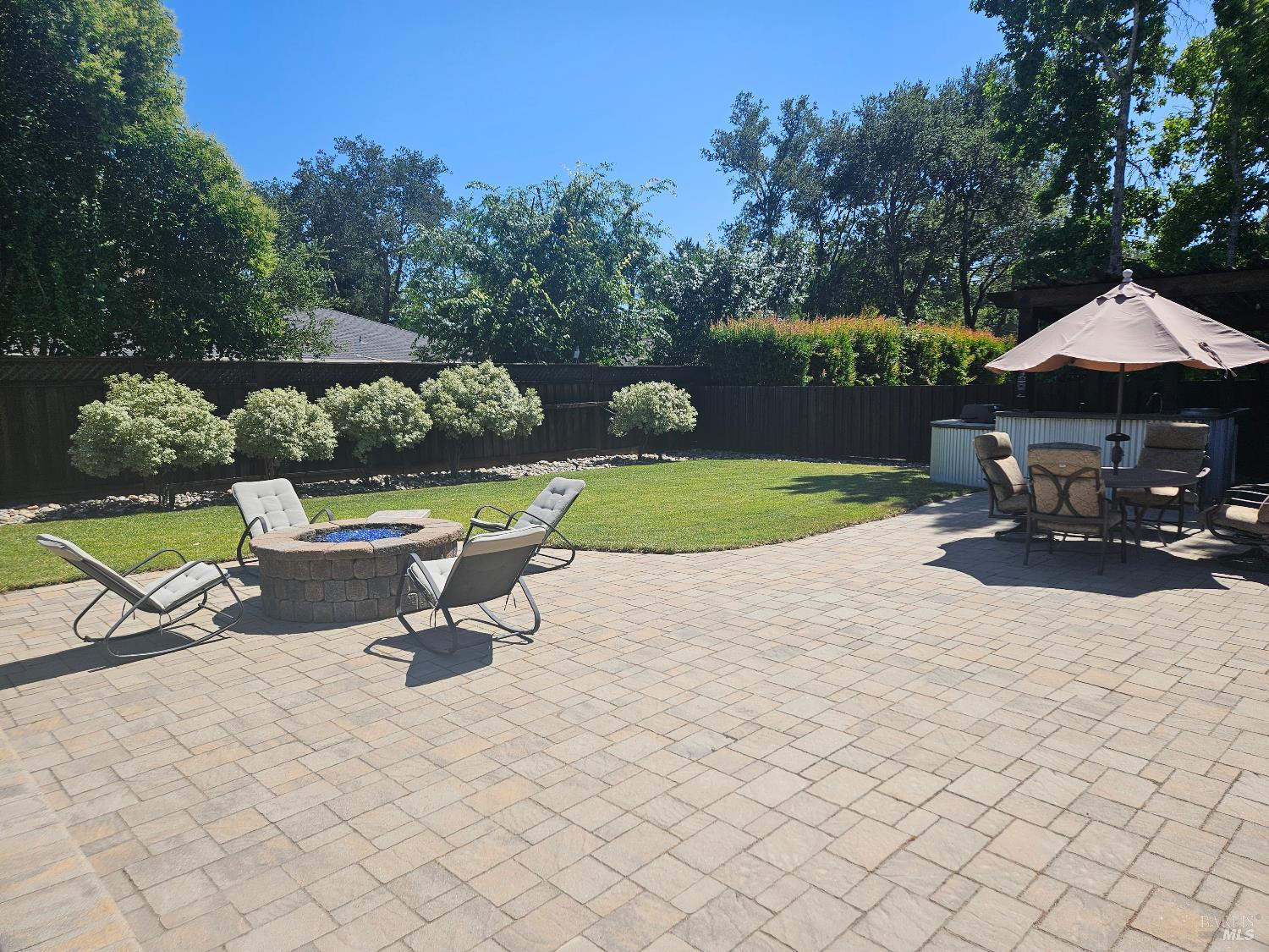 Detail Gallery Image 13 of 46 For 354 Wikiup Dr, Santa Rosa,  CA 95403 - 3 Beds | 2 Baths