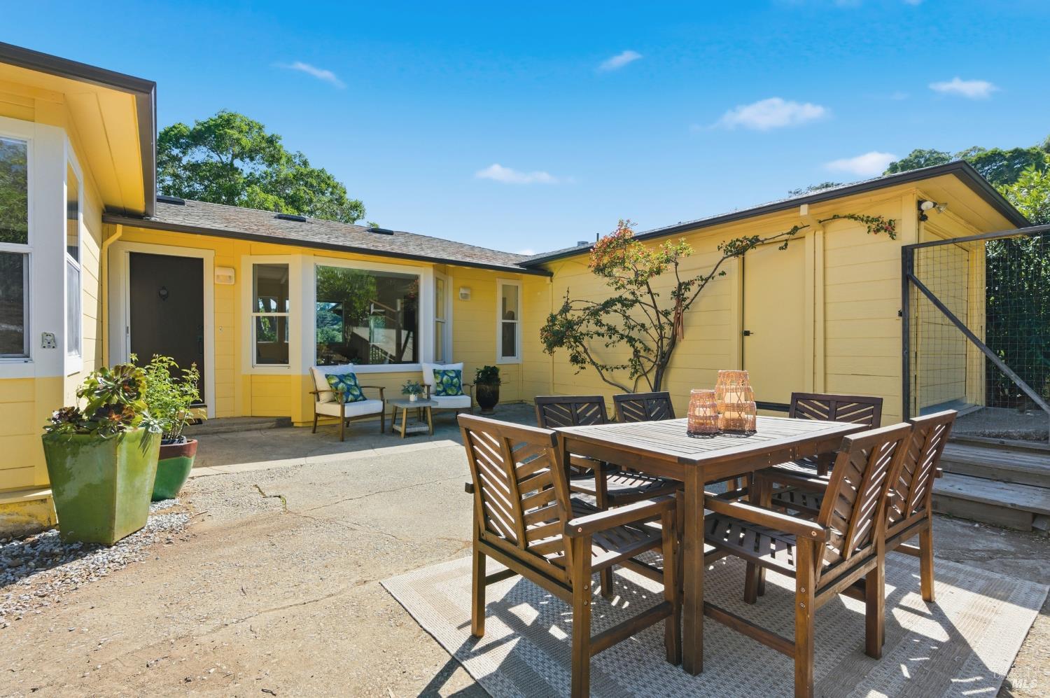 Detail Gallery Image 51 of 59 For 178 Reservoir Rd, San Rafael,  CA 94901 - 4 Beds | 3 Baths