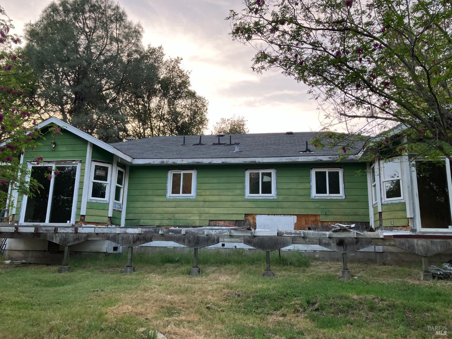 Detail Gallery Image 5 of 30 For 17440 Cache Creek Rd, Clearlake Oaks,  CA 95423 - 3 Beds | 2 Baths