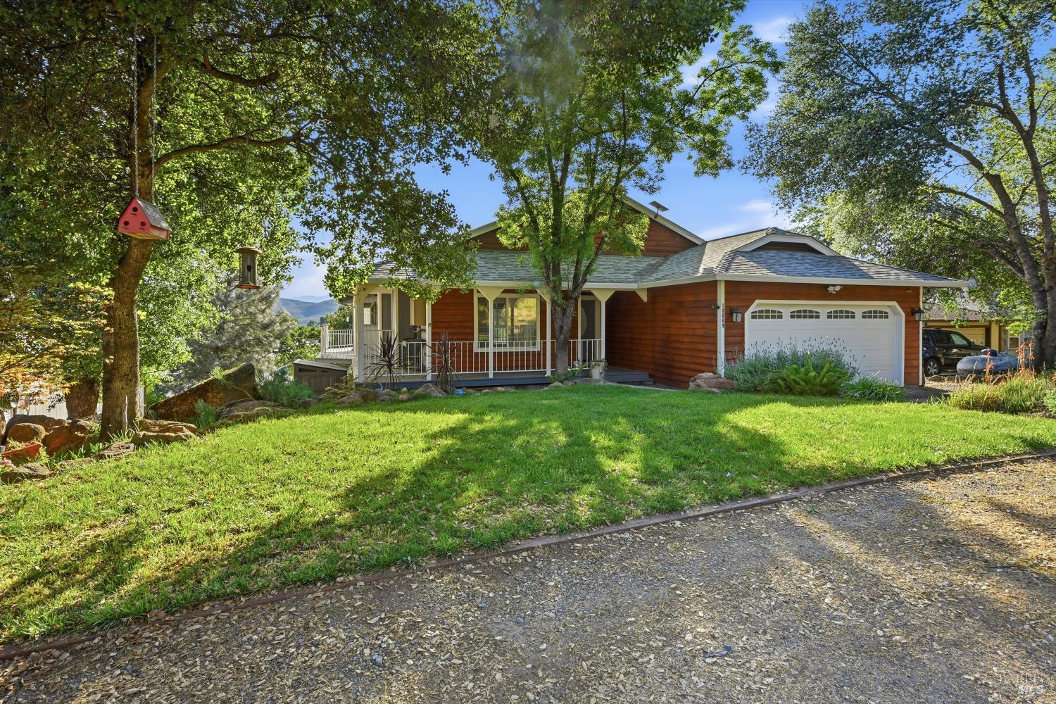 Detail Gallery Image 36 of 40 For 18669 Deer Hill Rd, Hidden Valley Lake,  CA 95467 - 3 Beds | 2 Baths