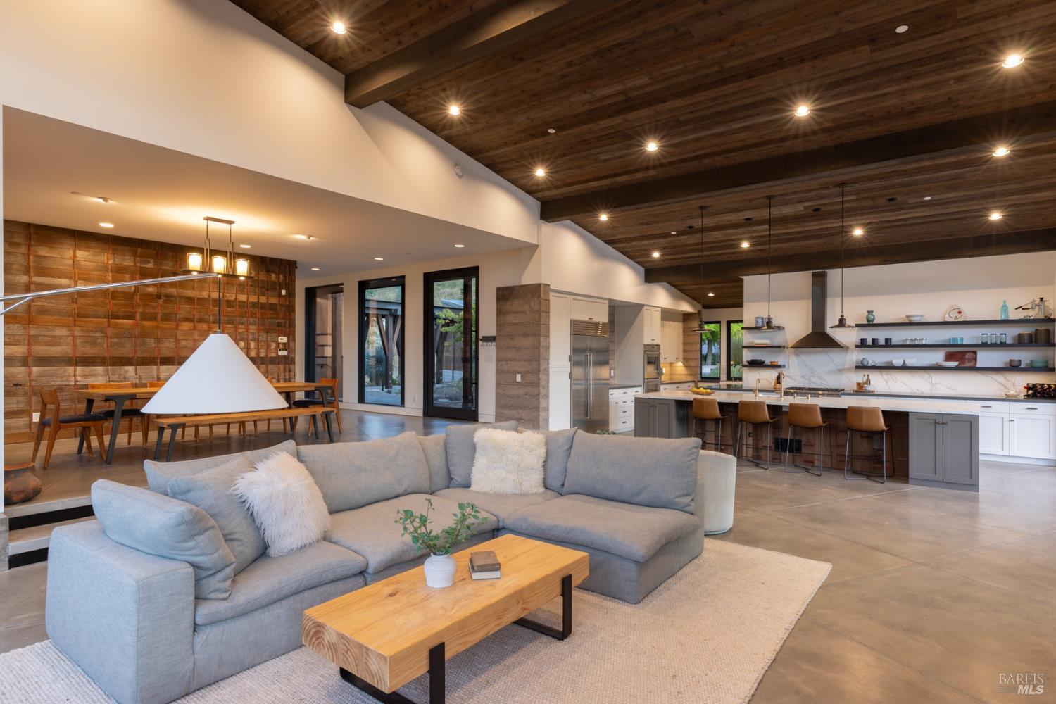 Detail Gallery Image 8 of 74 For 4125 Wallace Rd, Santa Rosa,  CA 95404 - 3 Beds | 4/1 Baths