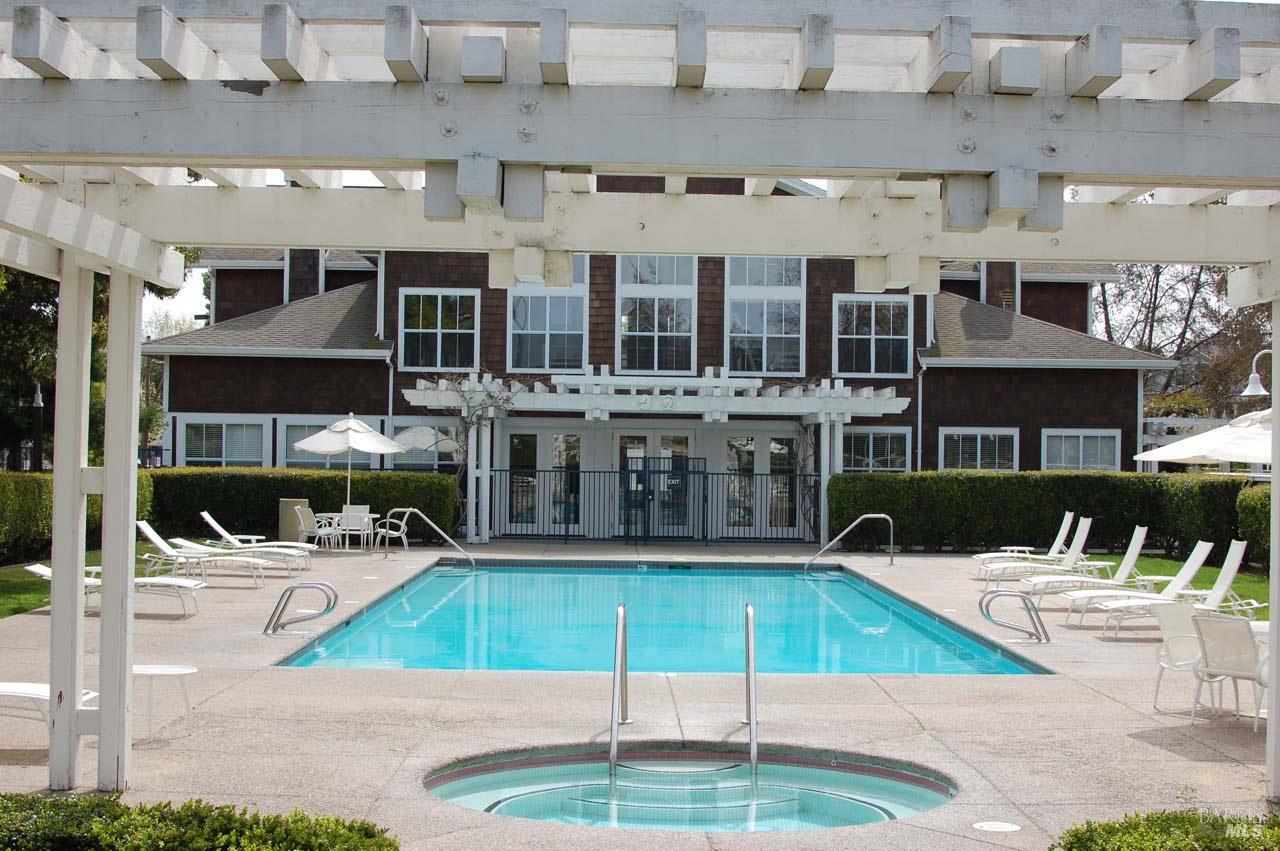 Detail Gallery Image 30 of 31 For 218 Marina Lakes Dr, Richmond,  CA 94804 - 1 Beds | 1 Baths