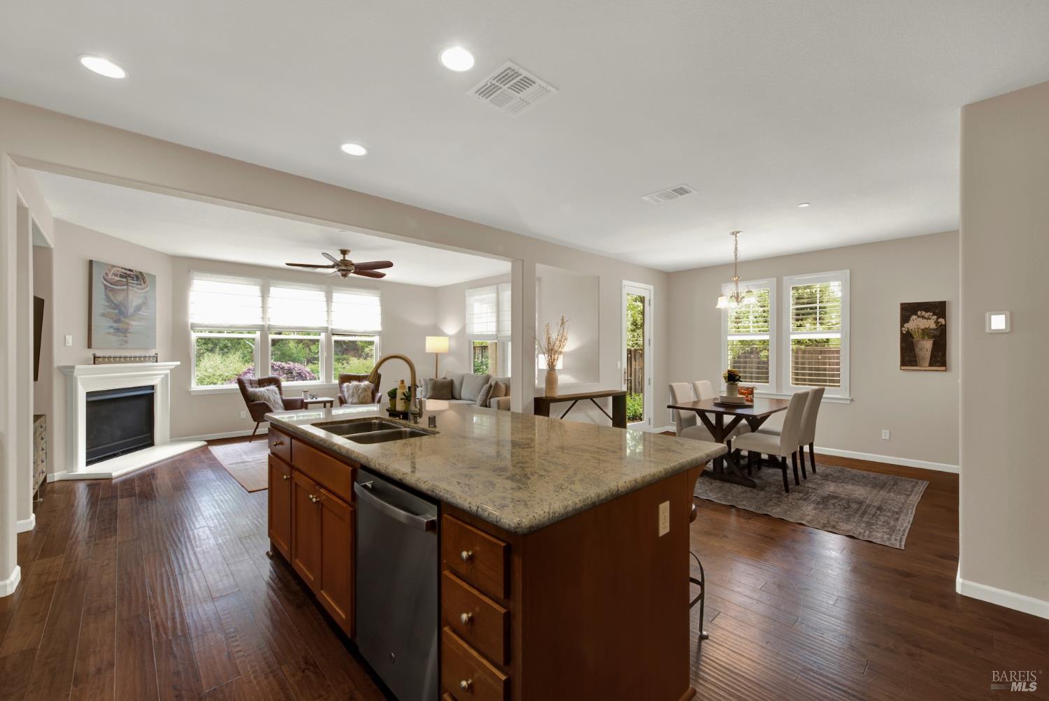 Detail Gallery Image 30 of 82 For 18 Riverton Ct, Napa,  CA 94558 - 4 Beds | 2/1 Baths