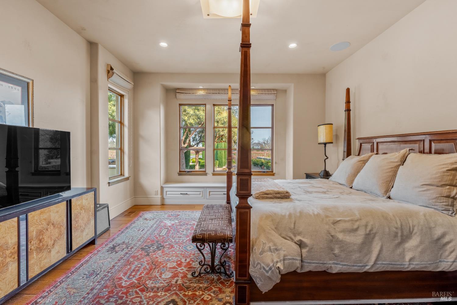 Detail Gallery Image 43 of 74 For 21 Vista Ranch Rd, Napa,  CA 94558 - 4 Beds | 4/1 Baths