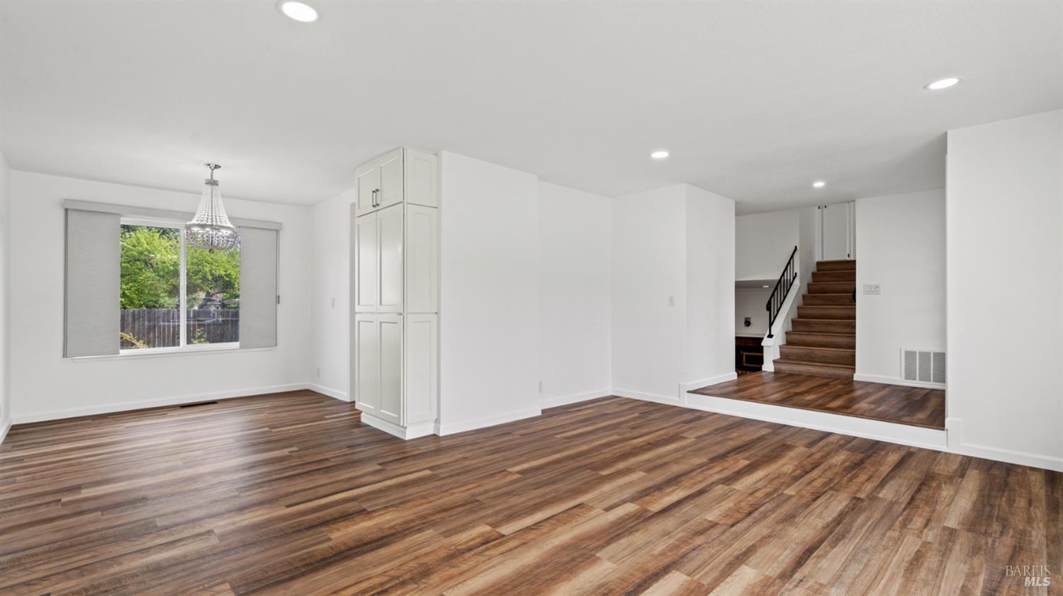 Detail Gallery Image 13 of 54 For 287 N Alamo Dr, Vacaville,  CA 95688 - 4 Beds | 2/1 Baths