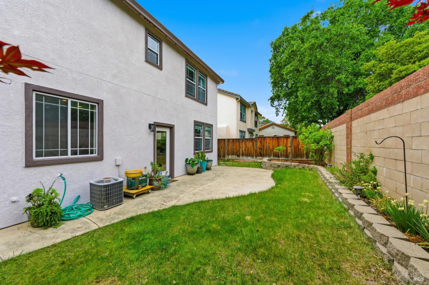 Detail Gallery Image 40 of 52 For 110 Chimney Rock Dr, Vacaville,  CA 95687 - 3 Beds | 2/1 Baths