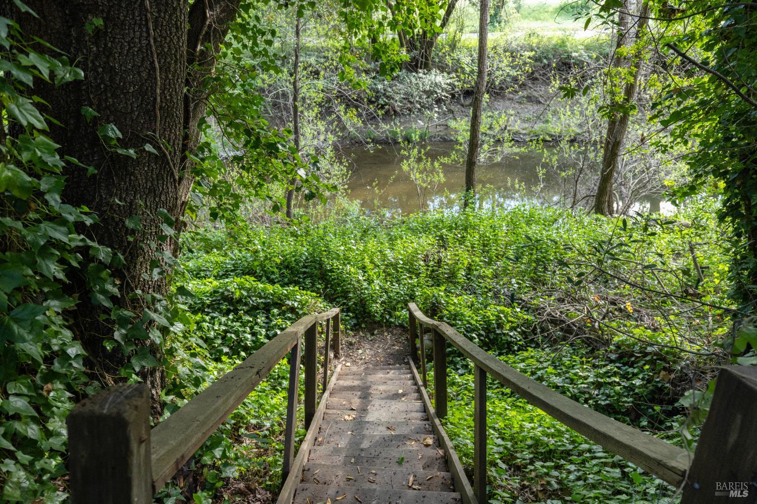 Detail Gallery Image 35 of 41 For 3000 Warm Springs Rd, Glen Ellen,  CA 95442 - 3 Beds | 3 Baths