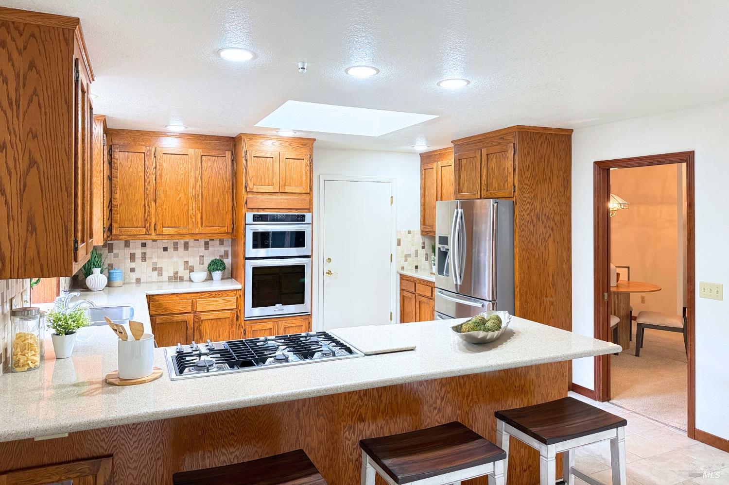 Detail Gallery Image 8 of 15 For 665 4th St, Sonoma,  CA 95476 - 3 Beds | 2 Baths