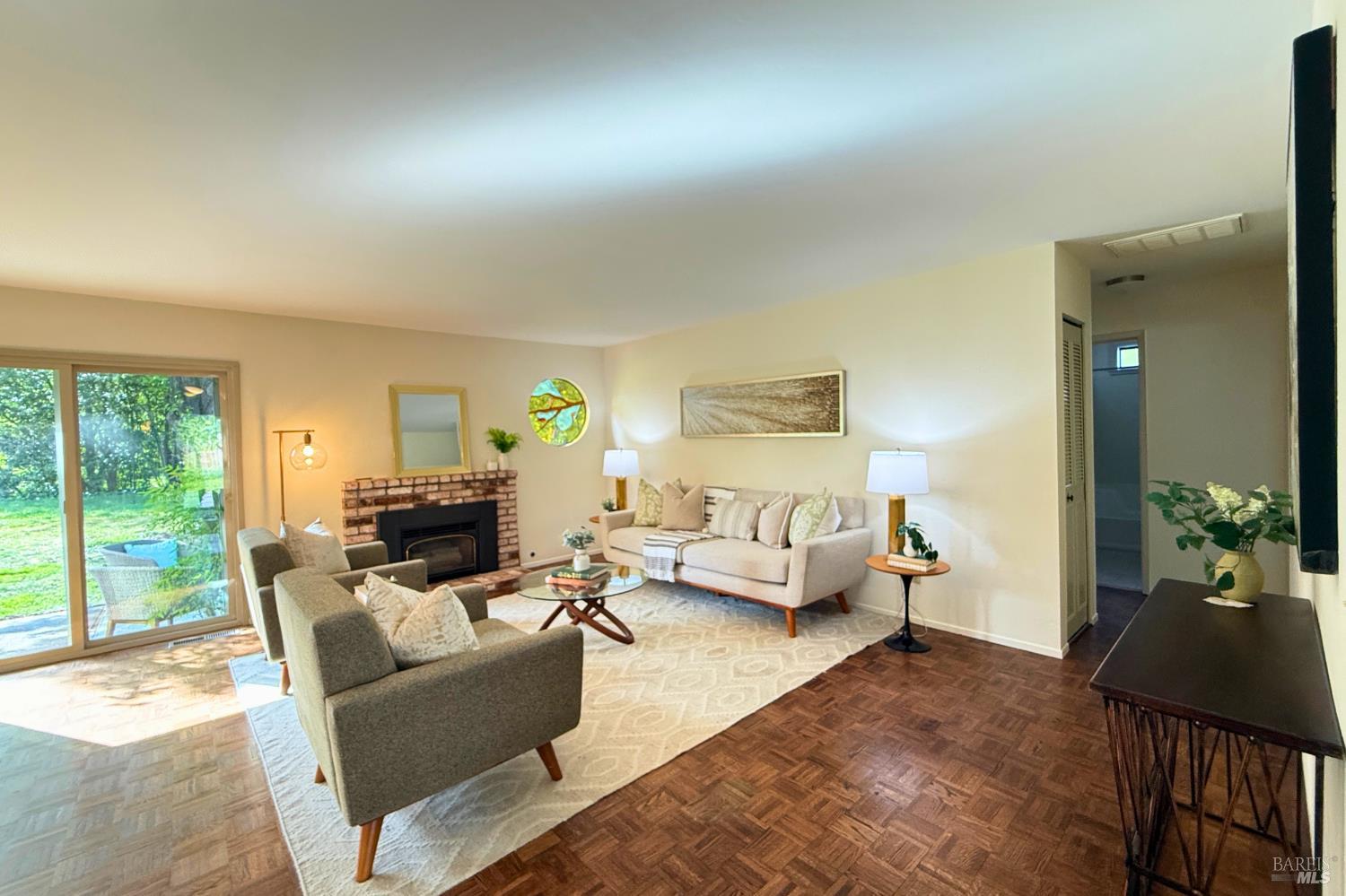 Detail Gallery Image 3 of 29 For 20714 Temelec Dr, Sonoma,  CA 95476 - 2 Beds | 2 Baths