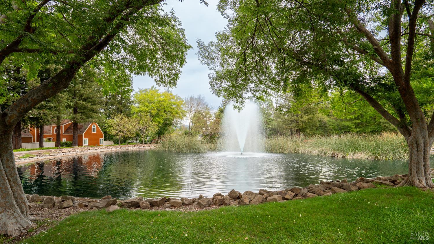 Detail Gallery Image 32 of 33 For 3335 Yulupa Ave, Santa Rosa,  CA 95405 - 3 Beds | 1/1 Baths